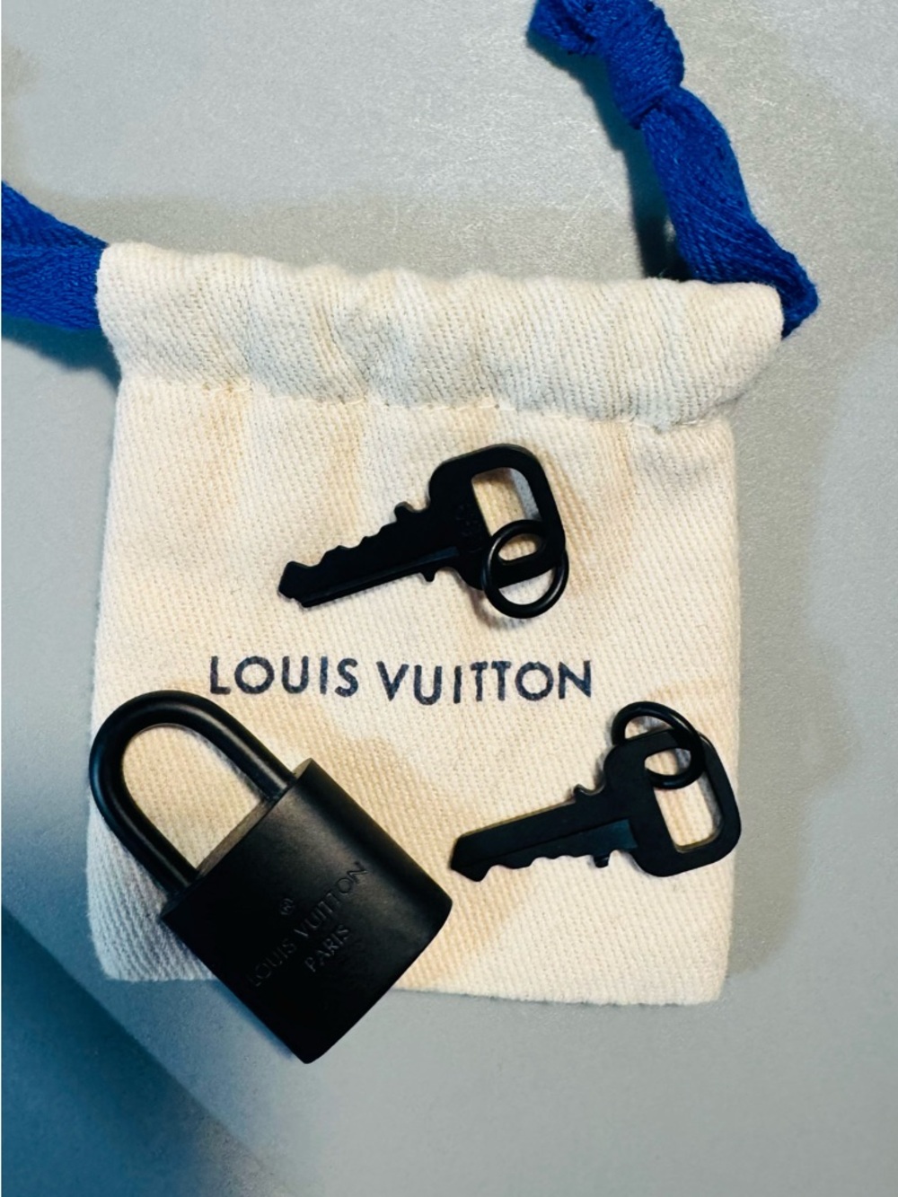 Louis Vuitton Black Matte Padlock - Picture 3 of 4